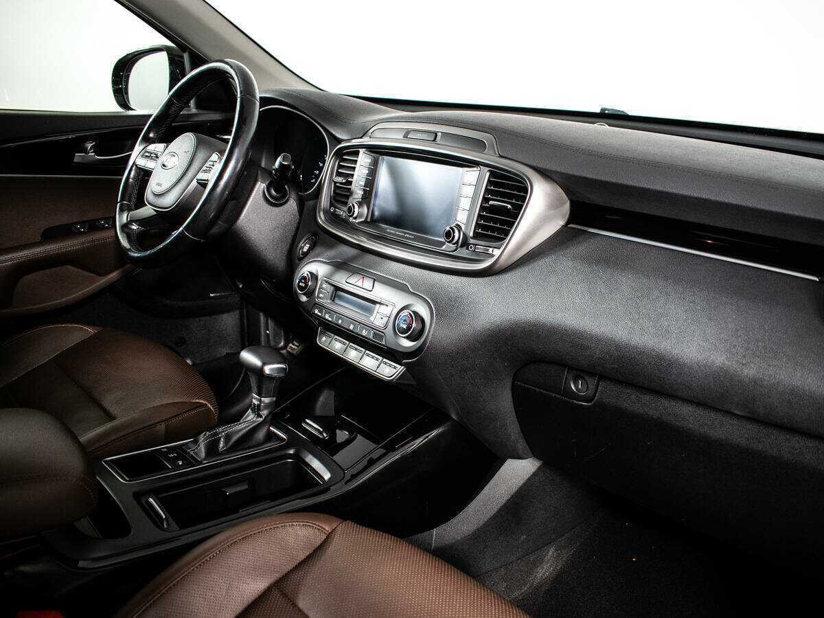 Kia Sorento, 2018 Фото №9