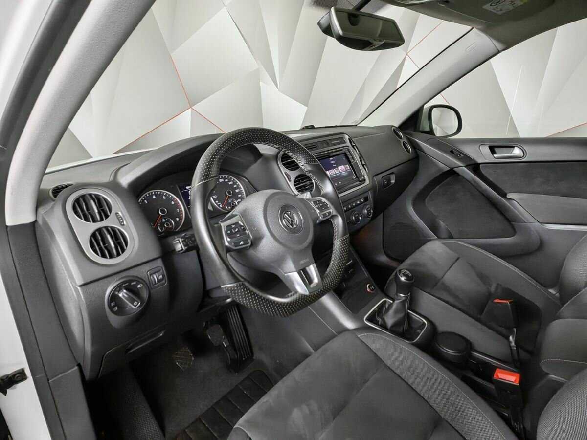 Volkswagen Tiguan, 2016 Фото №13
