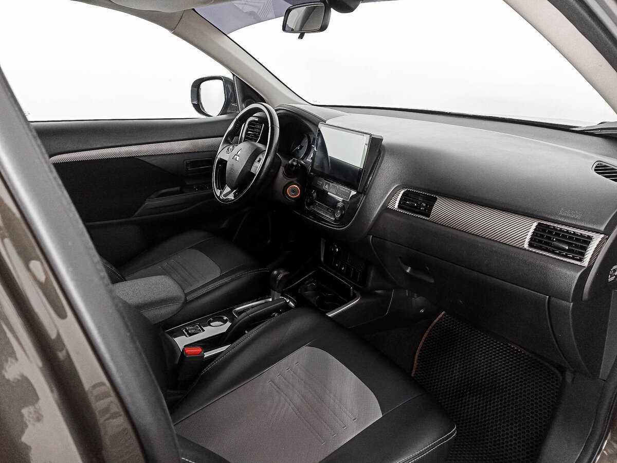 Mitsubishi Outlander, 2018 Фото №10