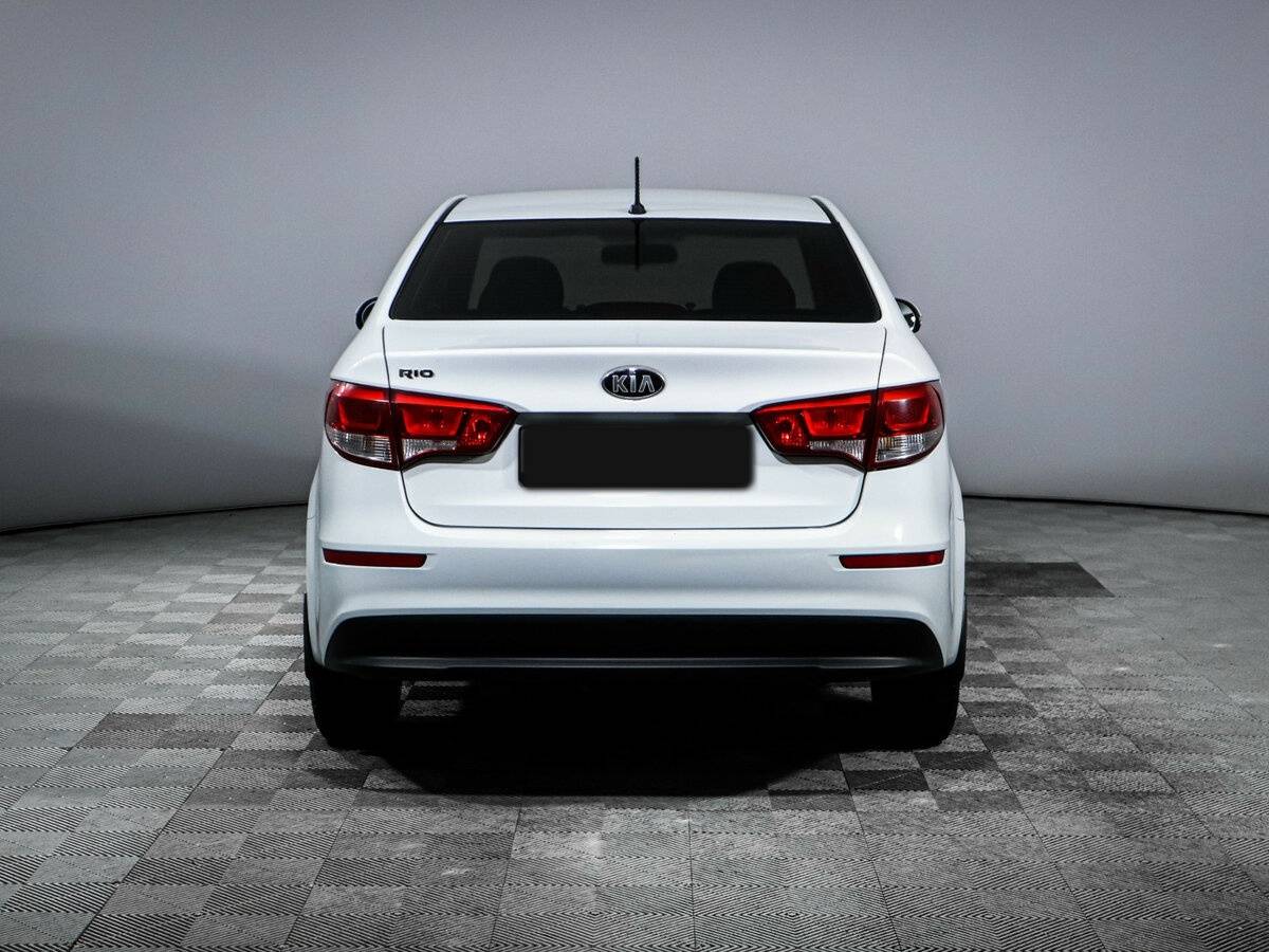 Kia Rio III Рестайлинг, 2015 Фото №5