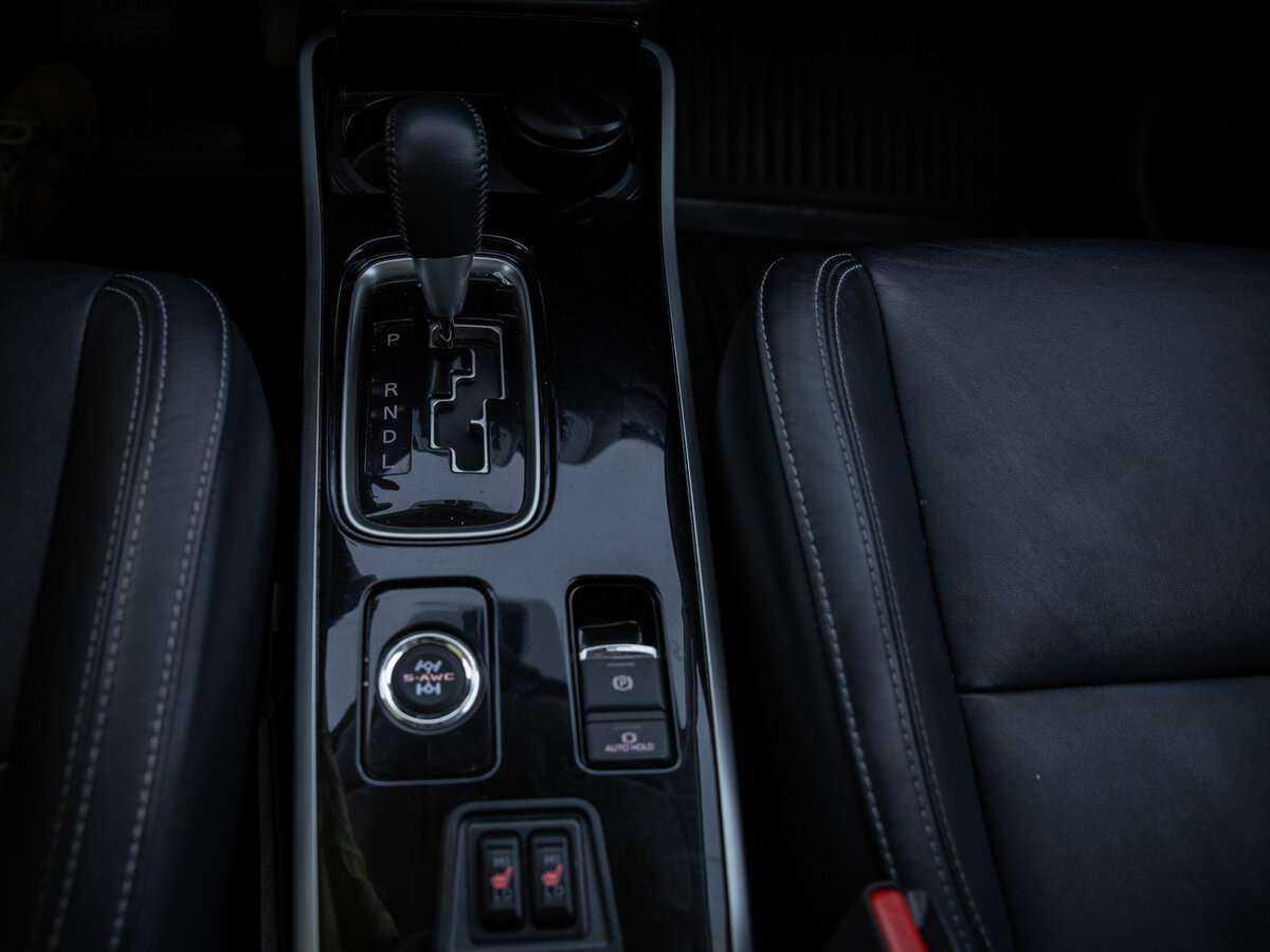 Mitsubishi Outlander, 2021 Фото №14