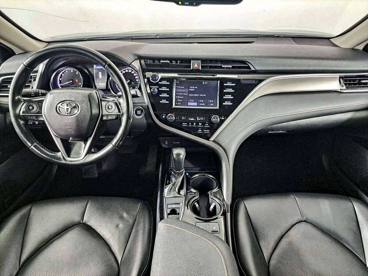 Toyota Camry, 2018 Фото №12