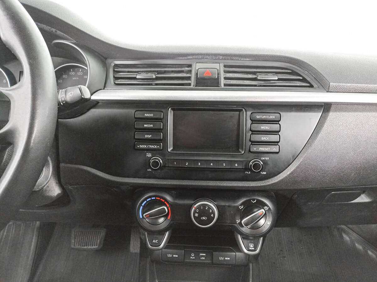 Kia Rio, 2018 Фото №13