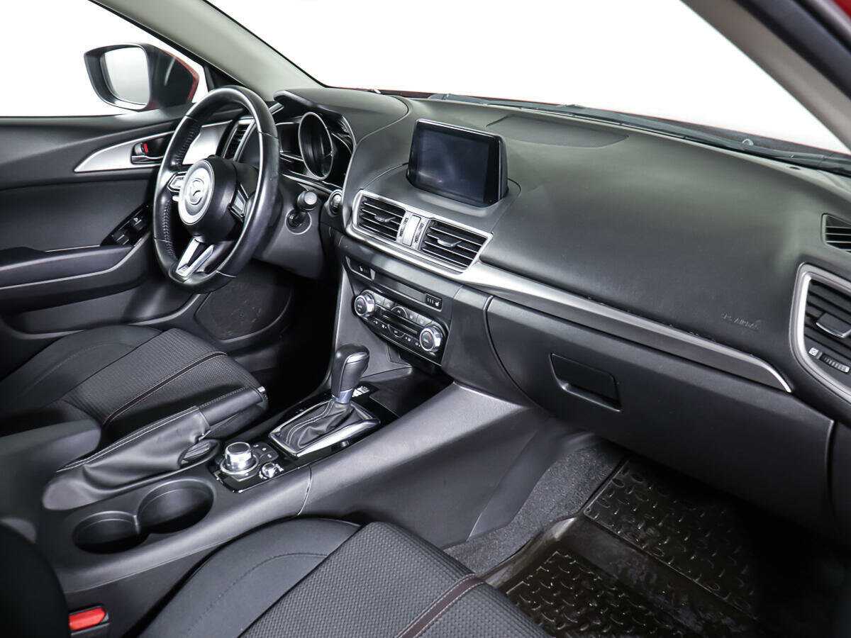 Mazda 3, 2018 Фото №11