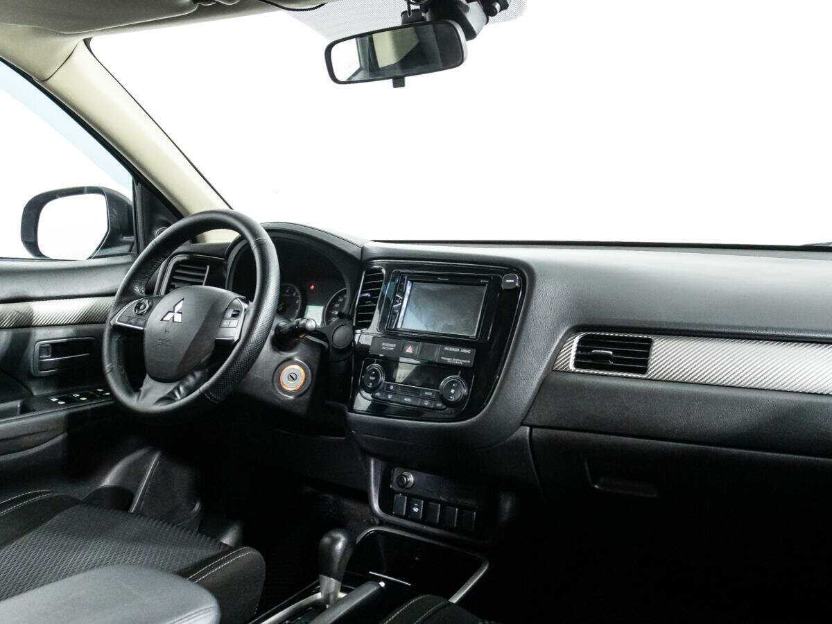 Mitsubishi Outlander, 2017 Фото №8