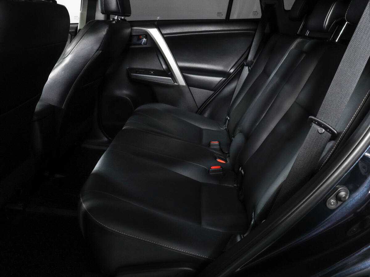 Toyota RAV4, 2017 Фото №8