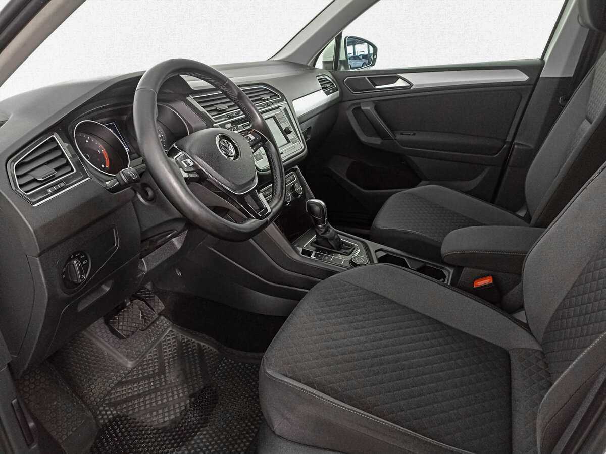 Volkswagen Tiguan, 2018 Фото №14