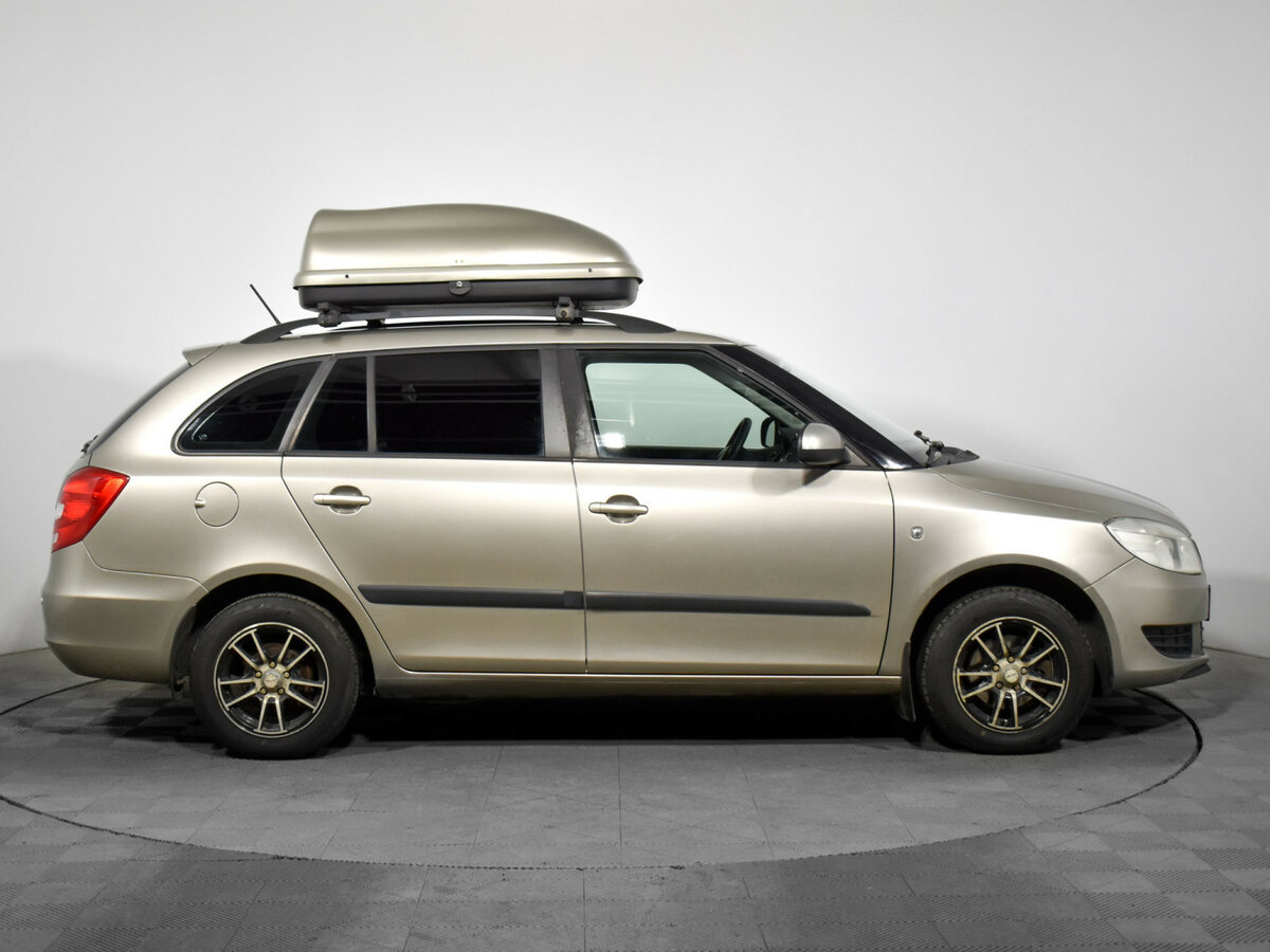Skoda Fabia II Рестайлинг, 2012 Фото №4