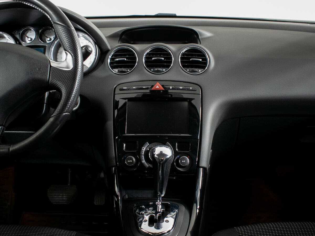 Peugeot 408, 2018 Фото №9