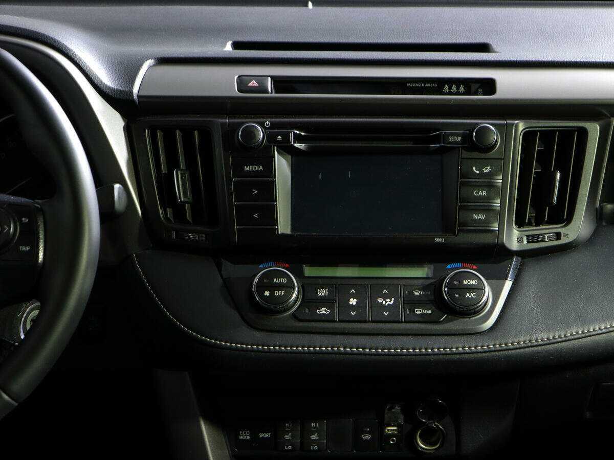 Toyota RAV4, 2015 Фото №11