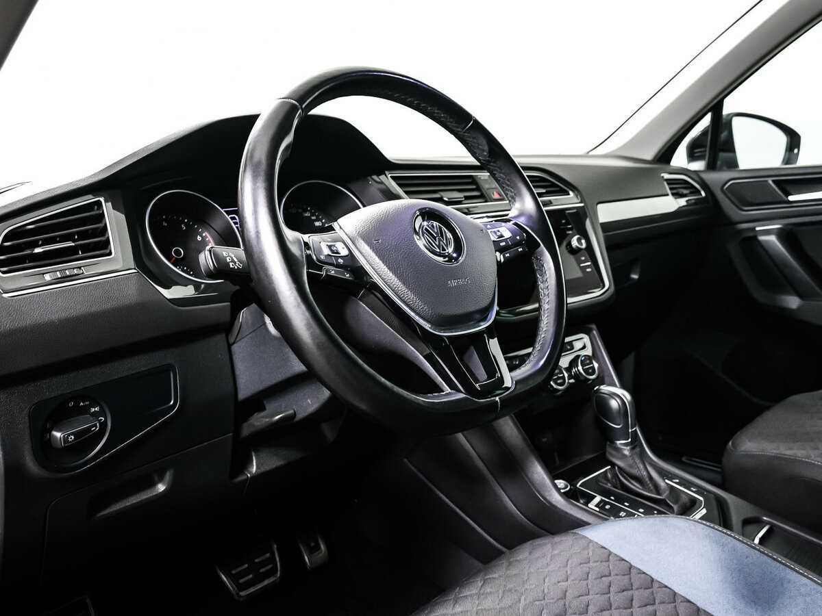 Volkswagen Tiguan, 2019 Фото №13