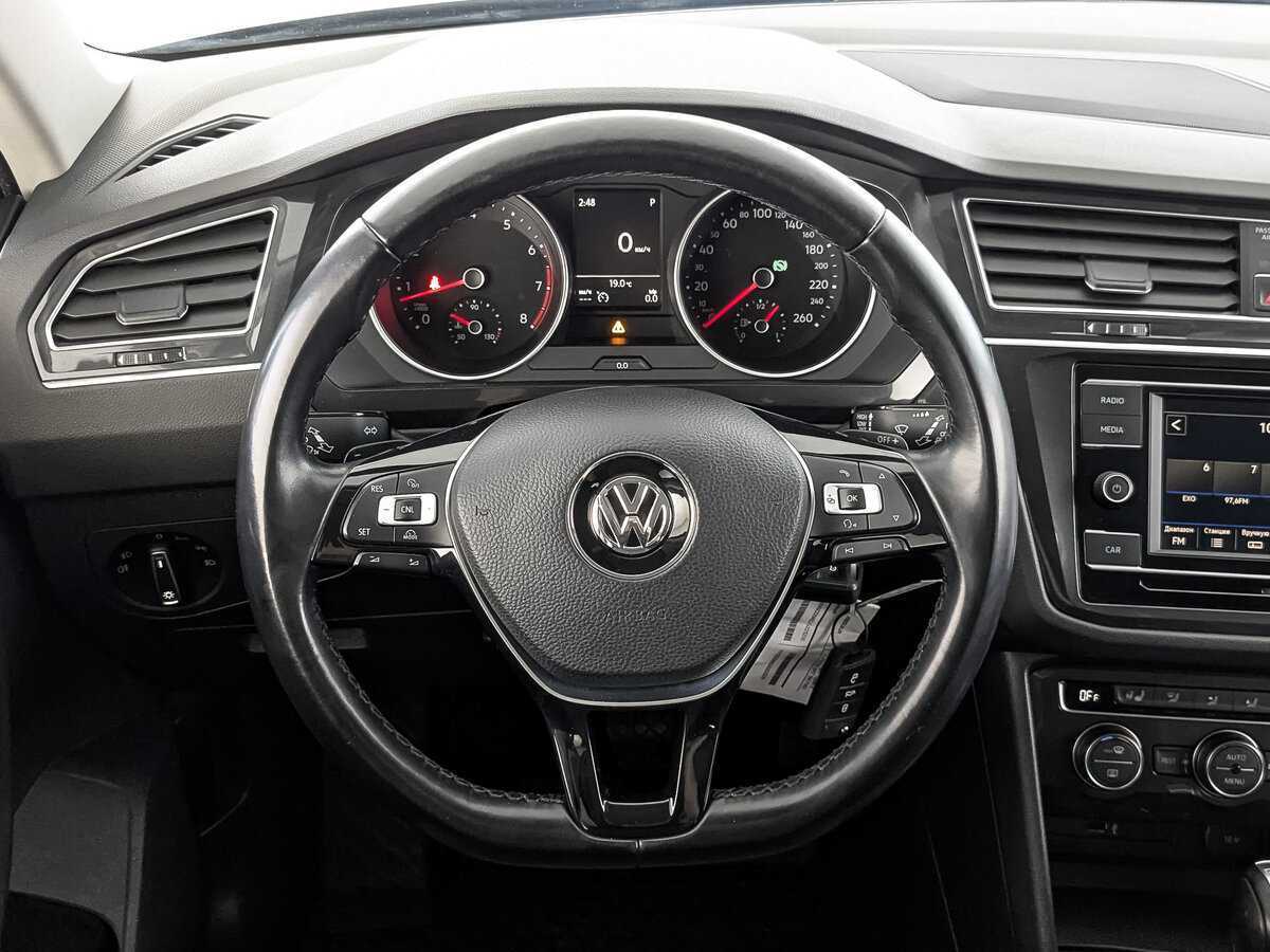 Volkswagen Tiguan, 2018 Фото №20