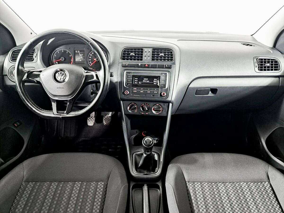 Volkswagen Polo, 2015 Фото №13