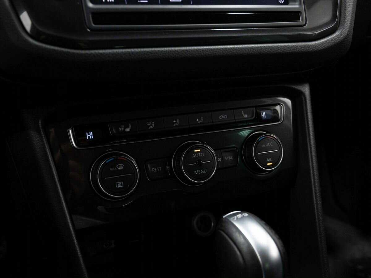 Volkswagen Tiguan, 2017 Фото №23