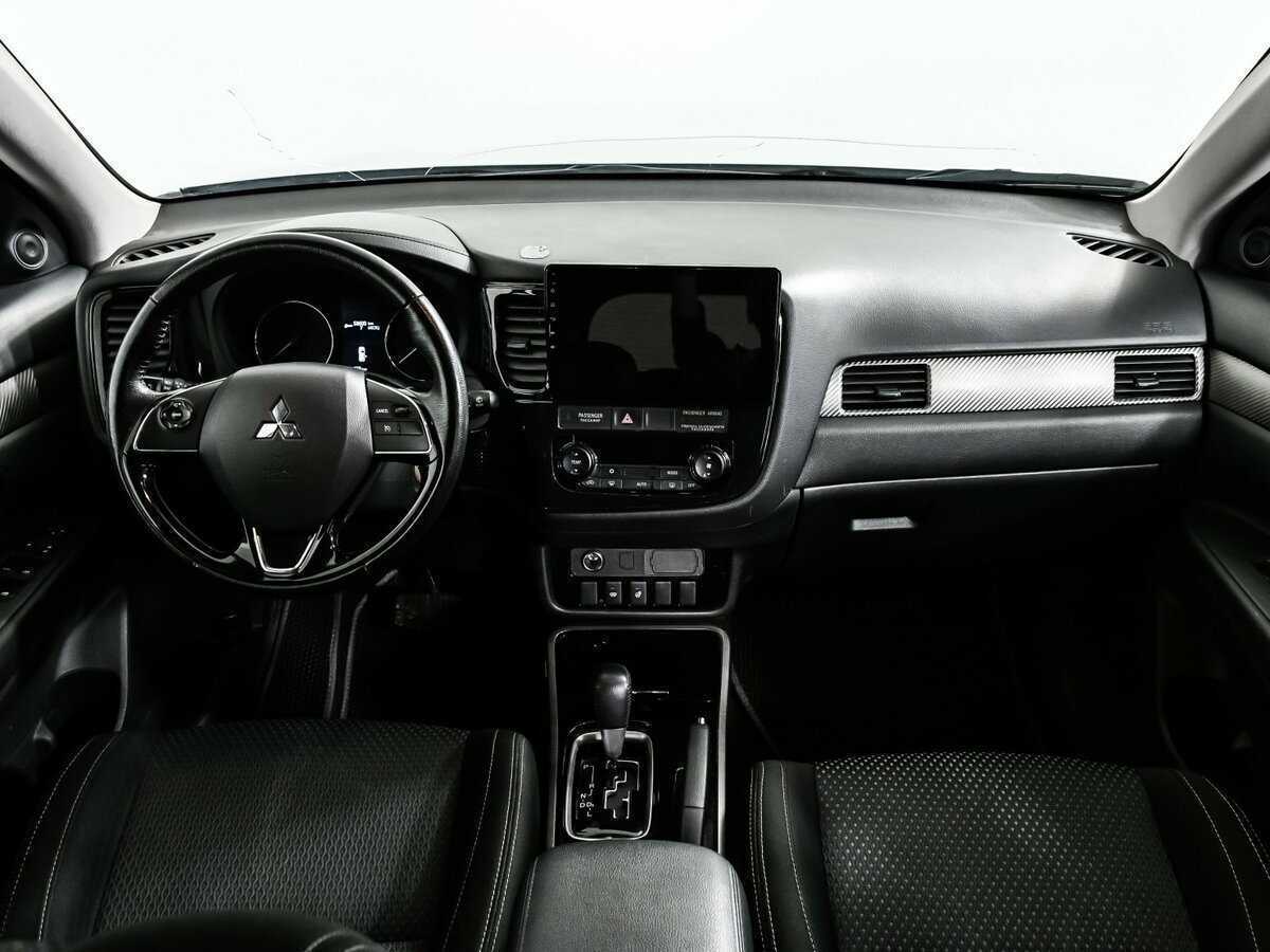 Mitsubishi Outlander, 2018 Фото №11