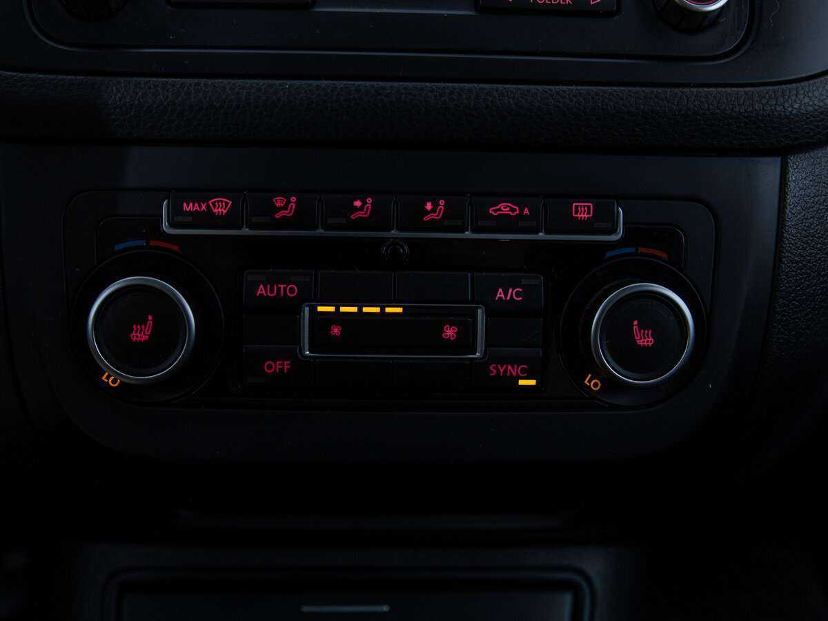 Volkswagen Golf Plus, 2012 Фото №17