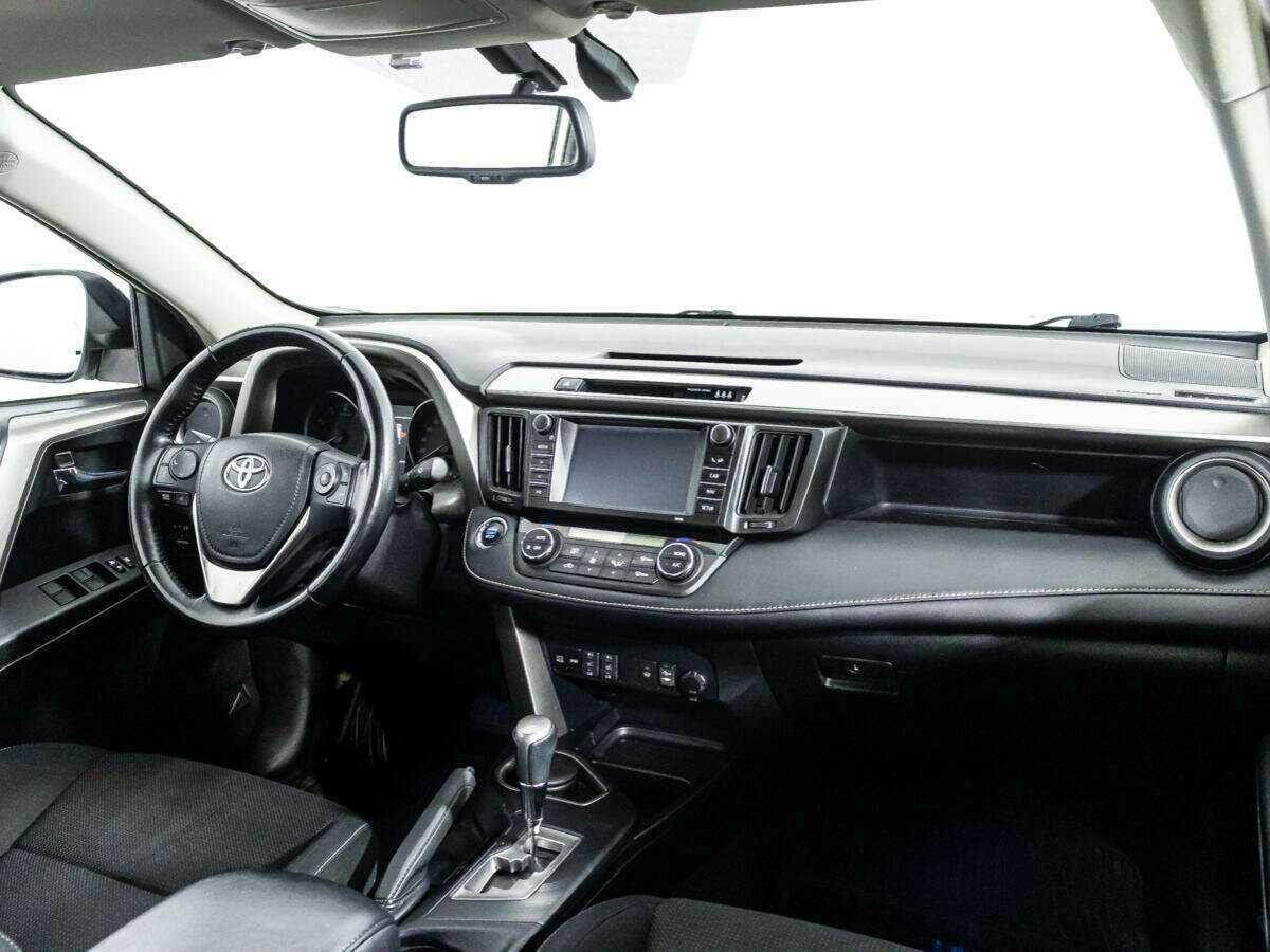 Toyota RAV4, 2017 Фото №9