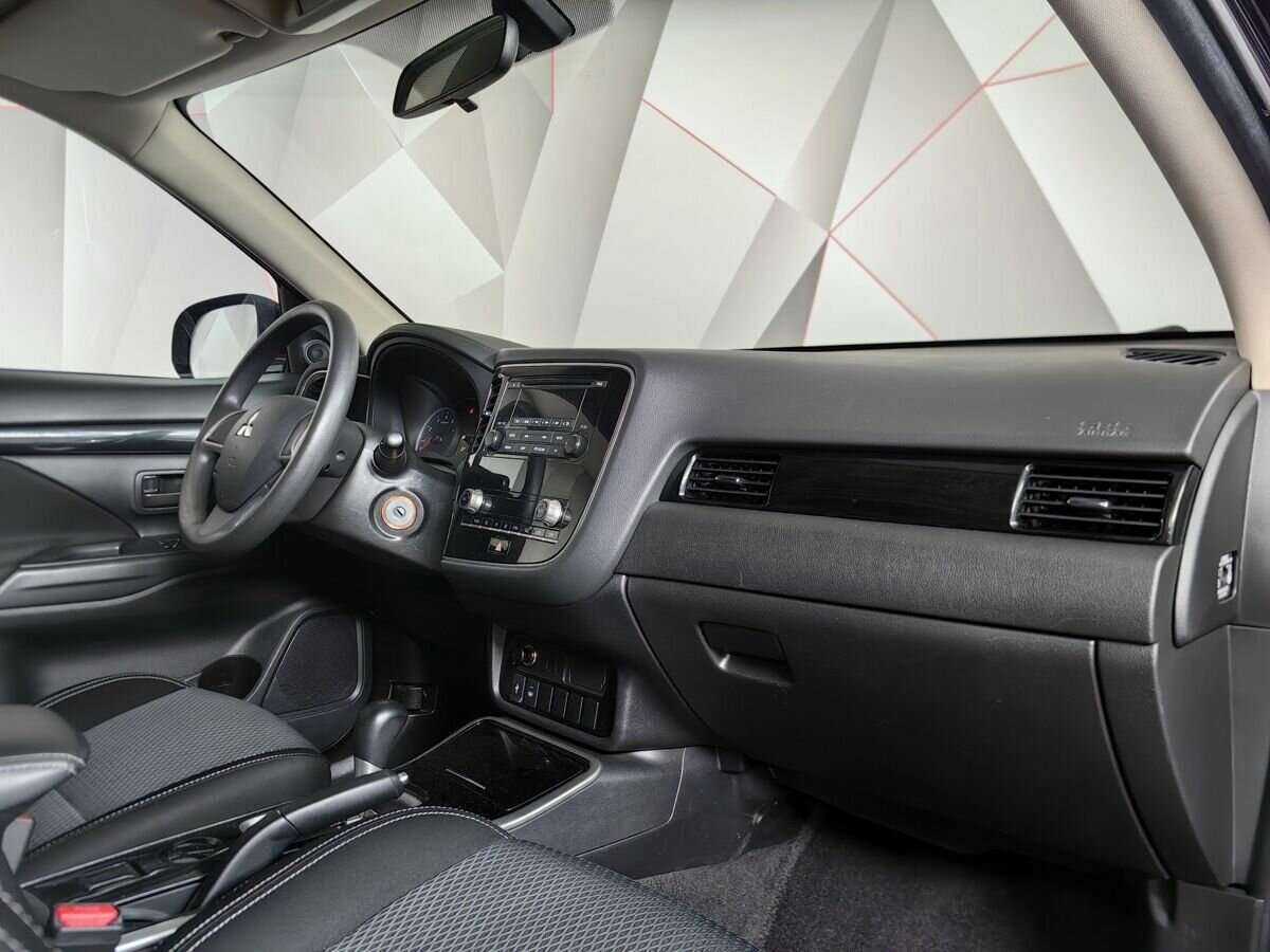 Mitsubishi Outlander, 2020 Фото №10