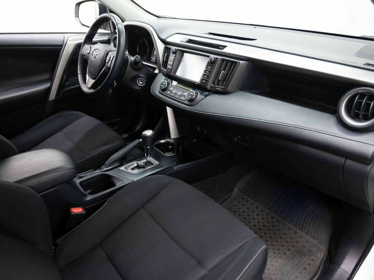 Toyota RAV4, 2017 Фото №9