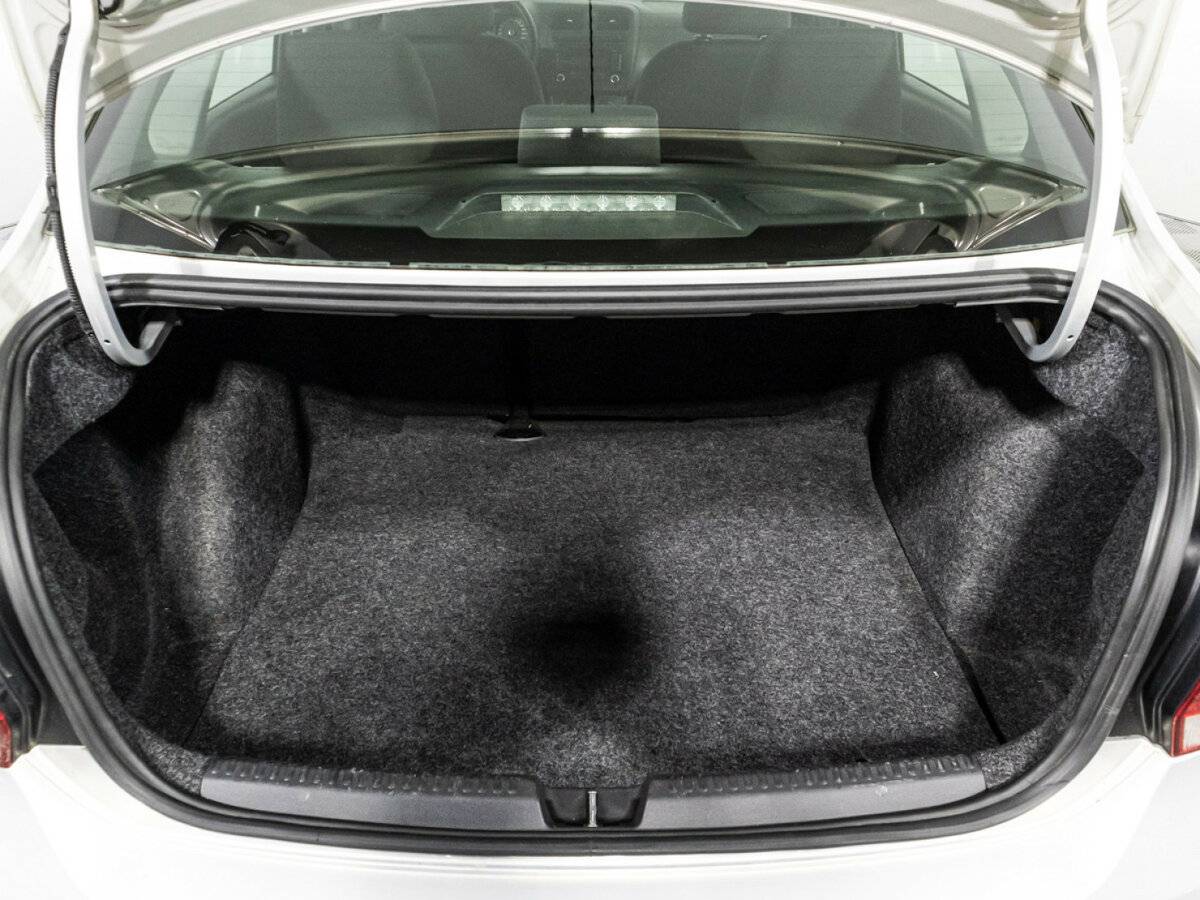 Volkswagen Polo, 2012 Фото №15