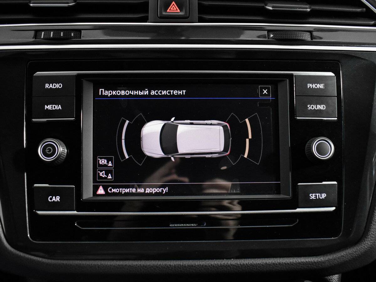 Volkswagen Tiguan II, 2018 Фото №16