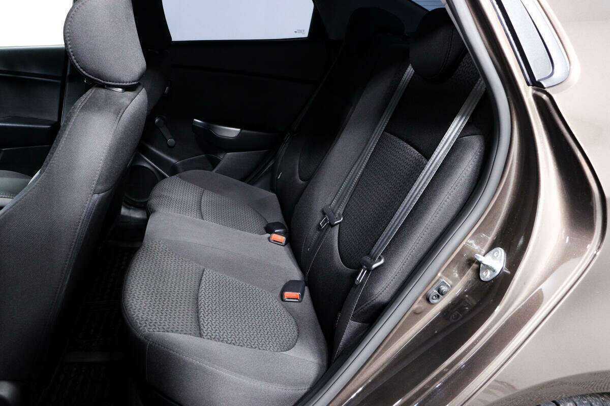 Kia Rio, 2016 Фото №12