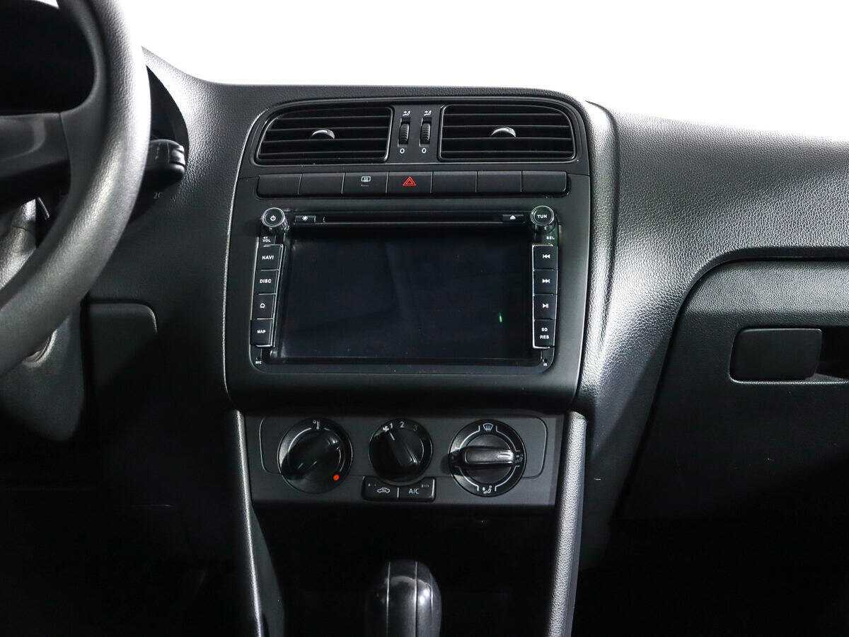 Volkswagen Polo, 2020 Фото №11