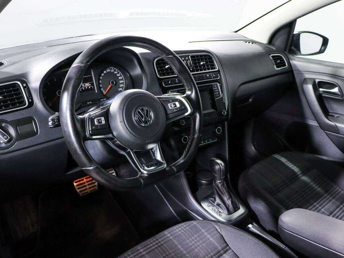 Volkswagen Polo, 2017 Фото №14