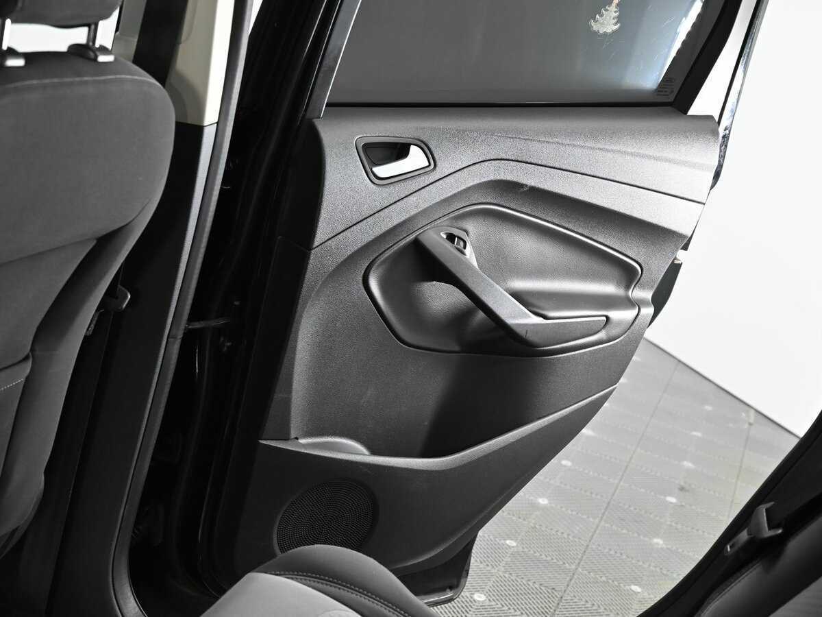 Ford Kuga, 2017 Фото №15