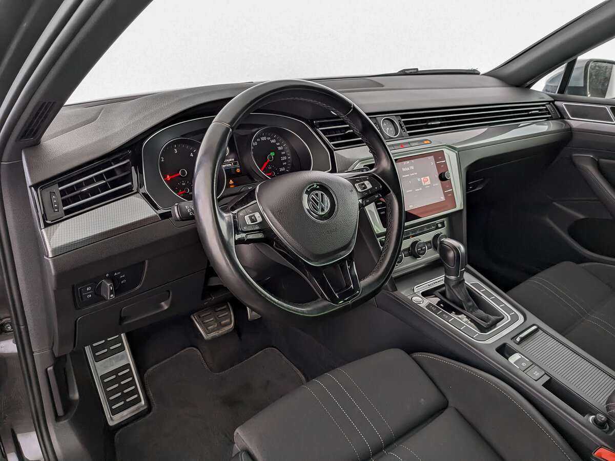 Volkswagen Passat Alltrack, 2018 Фото №16