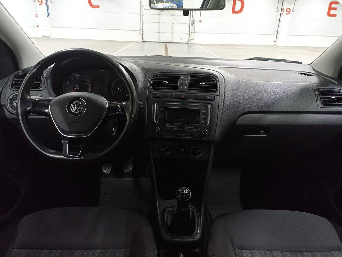 Volkswagen Polo, 2018 Фото №14