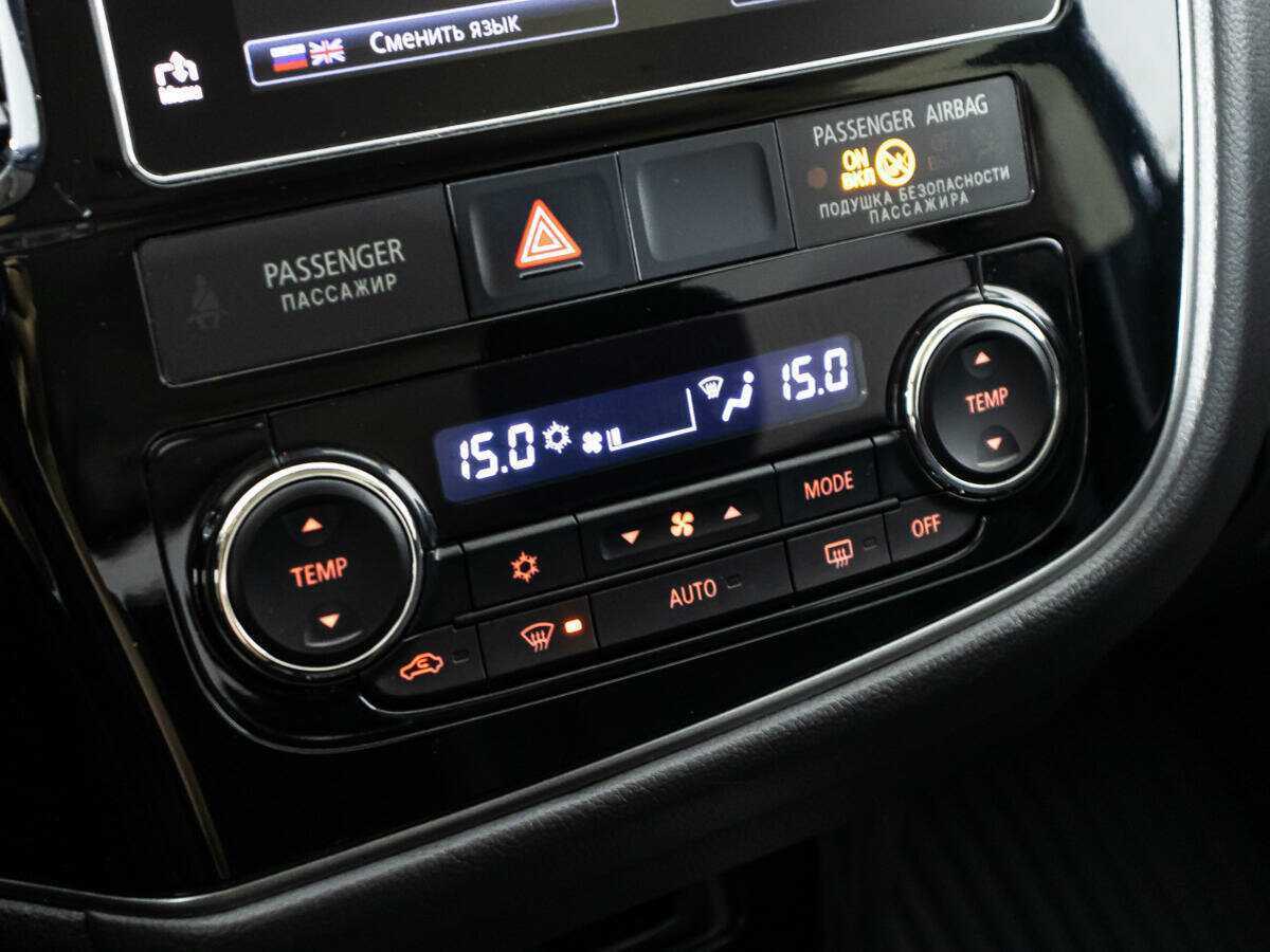 Mitsubishi Outlander, 2018 Фото №17