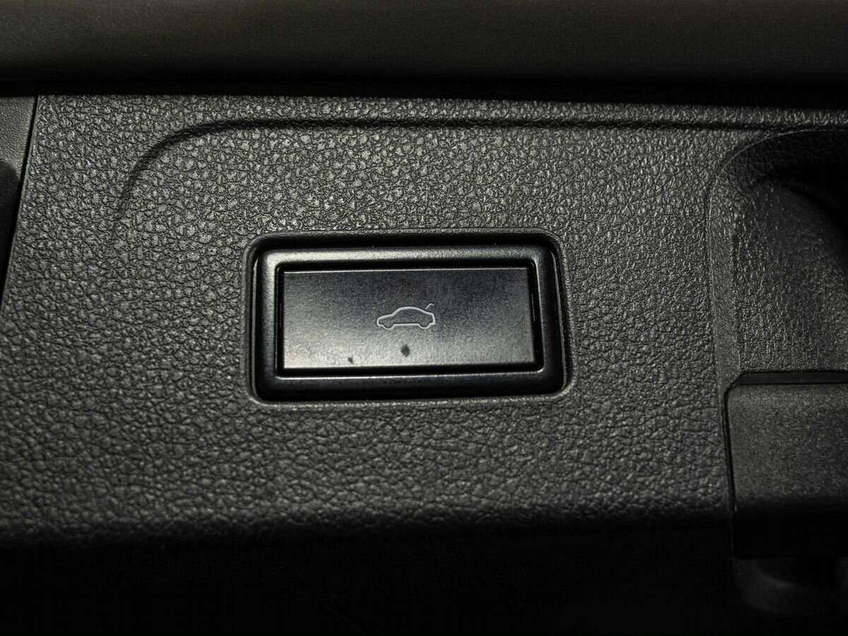 Volkswagen Passat, 2020 Фото №23