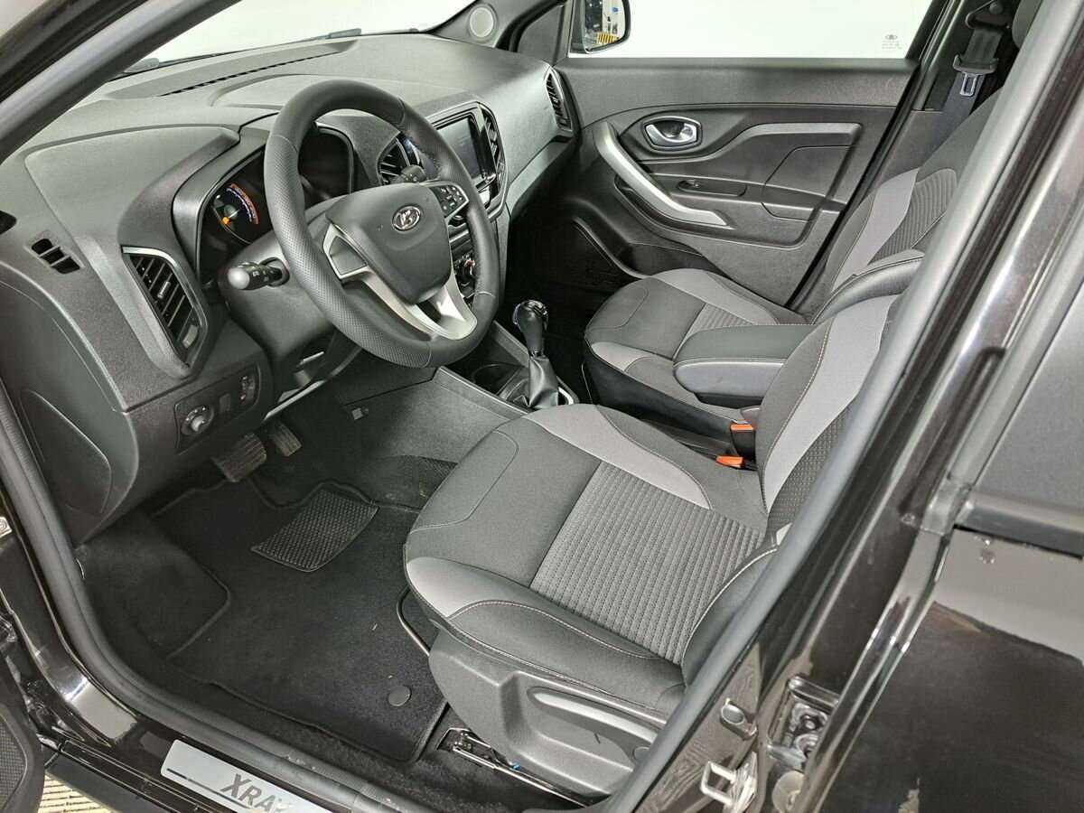 Lada (ВАЗ) XRAY Cross, 2020 Фото №14
