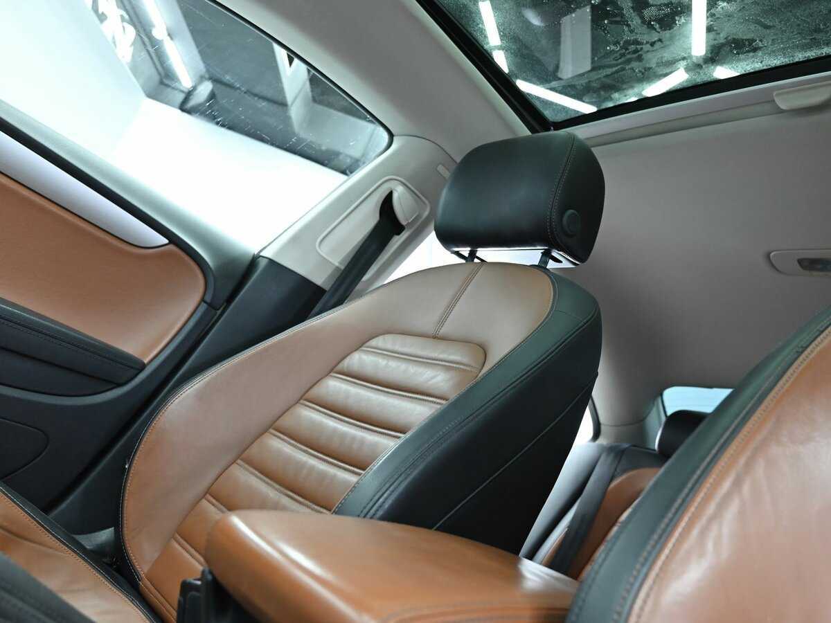 Volkswagen Passat CC, 2013 Фото №10