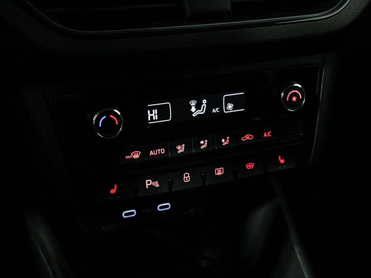 Volkswagen Polo VI, 2020 Фото №14