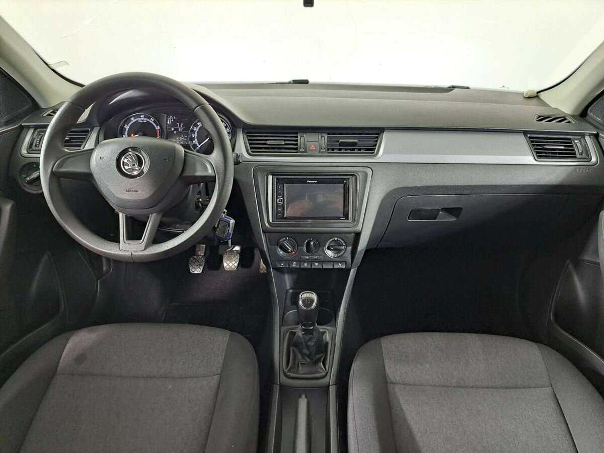 Skoda Rapid, 2017 Фото №14