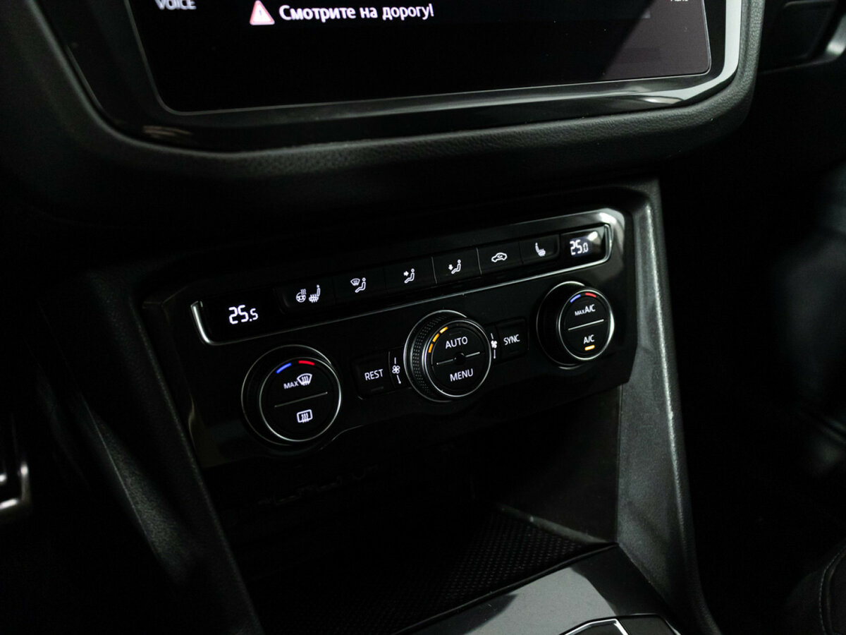 Volkswagen Tiguan II, 2019 Фото №15