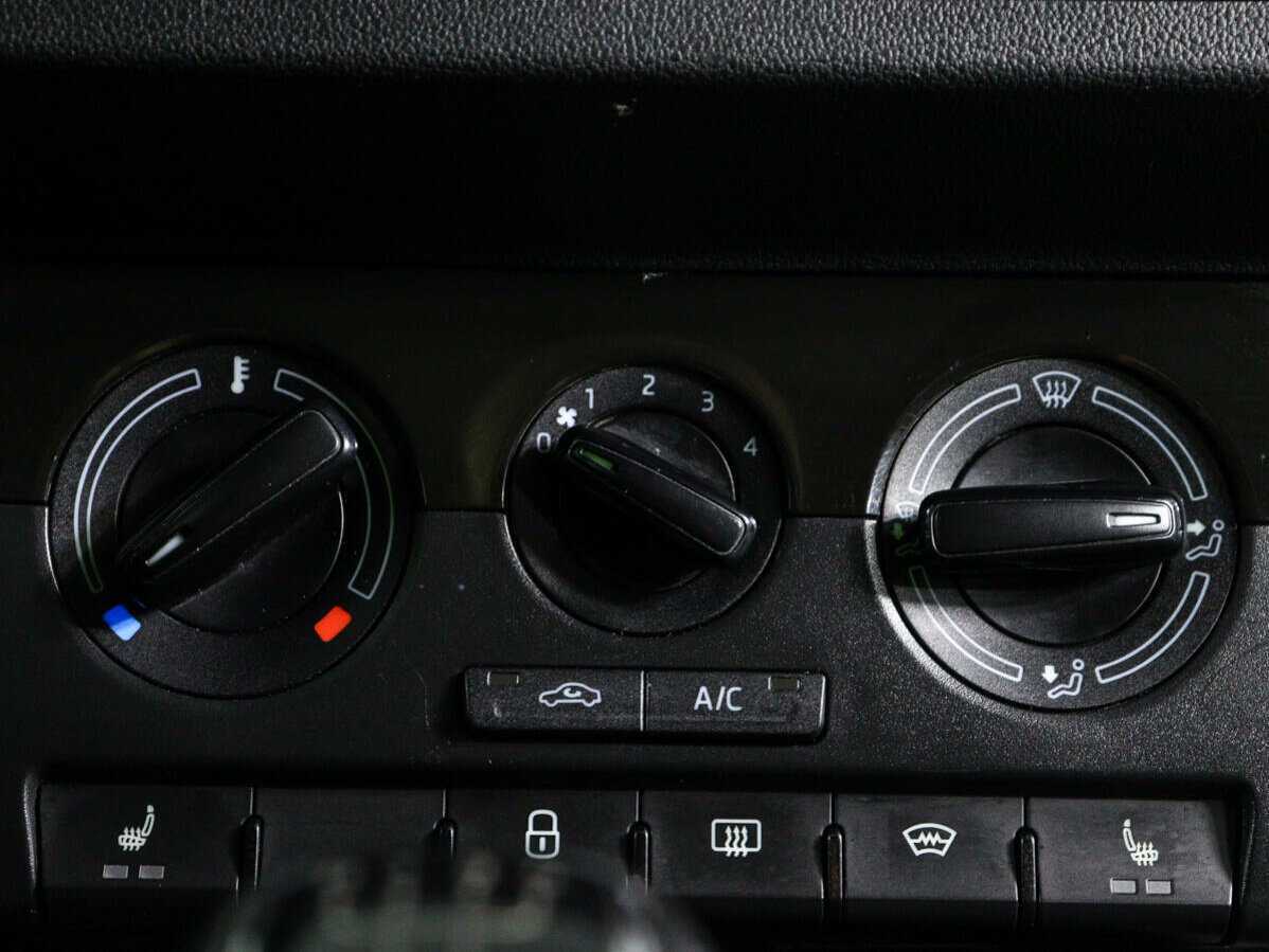 Skoda Rapid, 2020 Фото №14