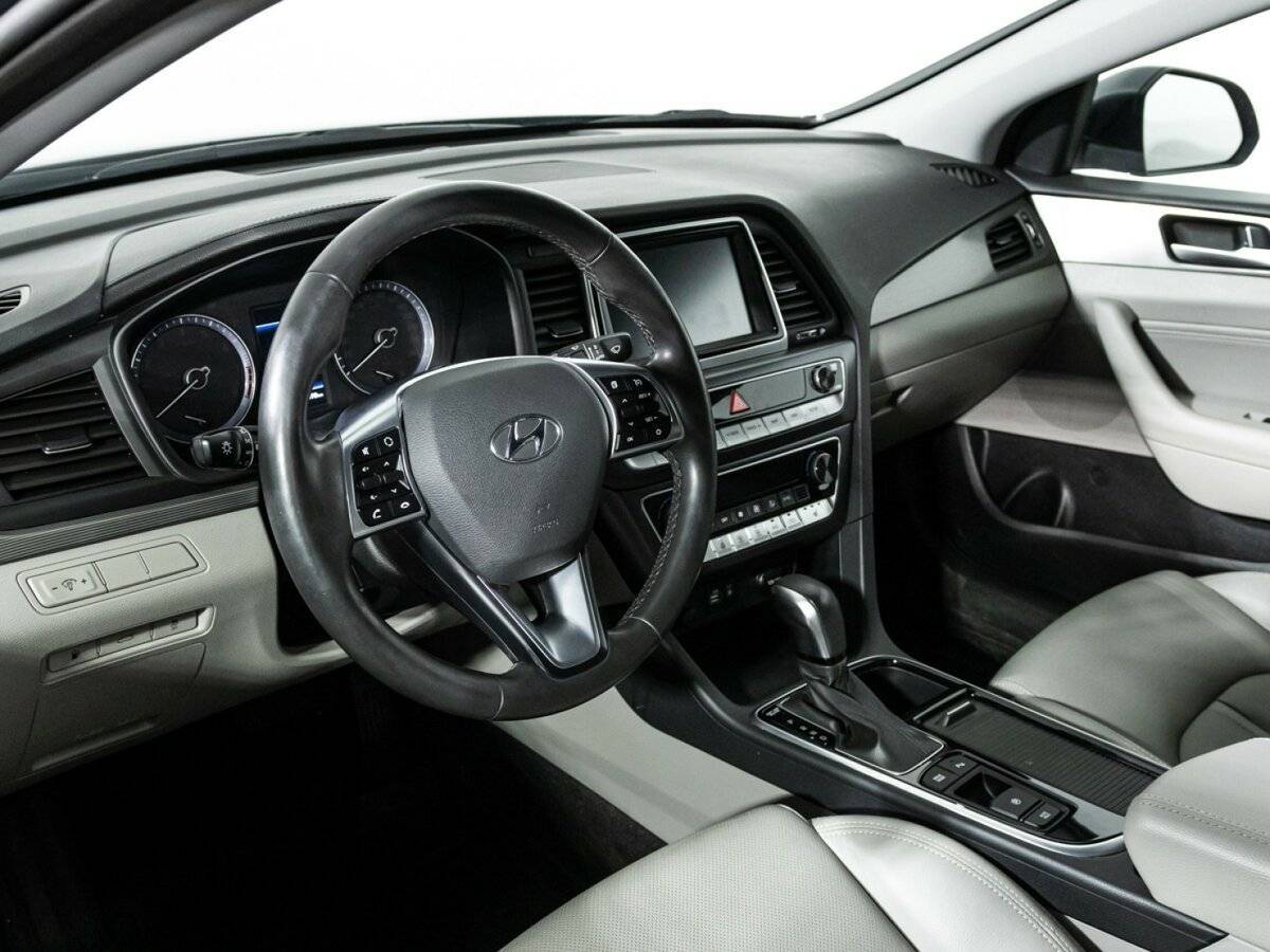 Hyundai Sonata, 2018 Фото №11
