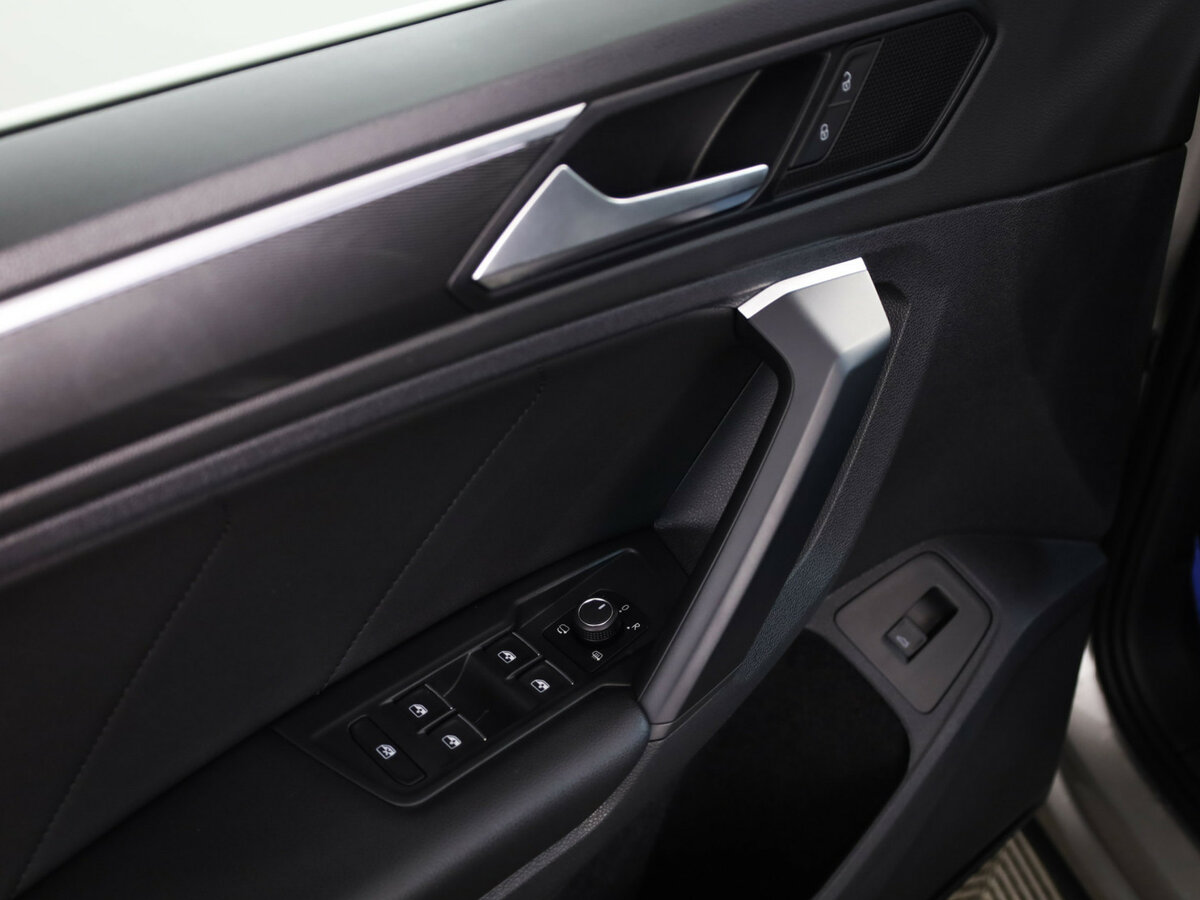 Volkswagen Tiguan II, 2019 Фото №10