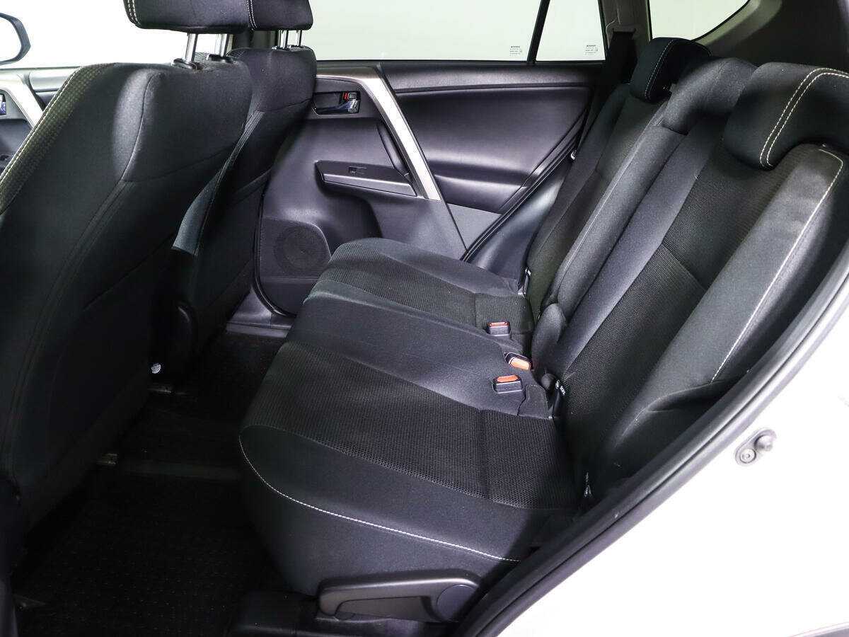 Toyota RAV4, 2018 Фото №7