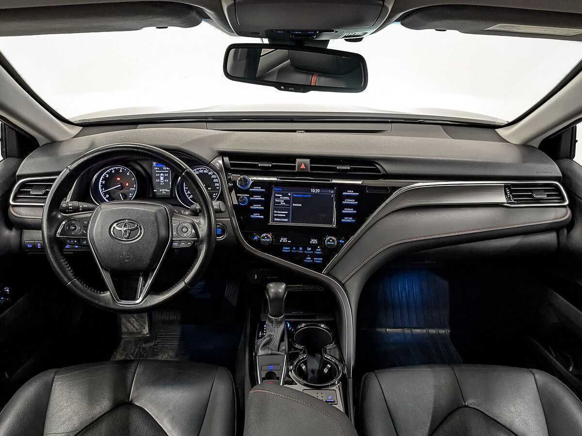 Toyota Camry, 2020 Фото №14