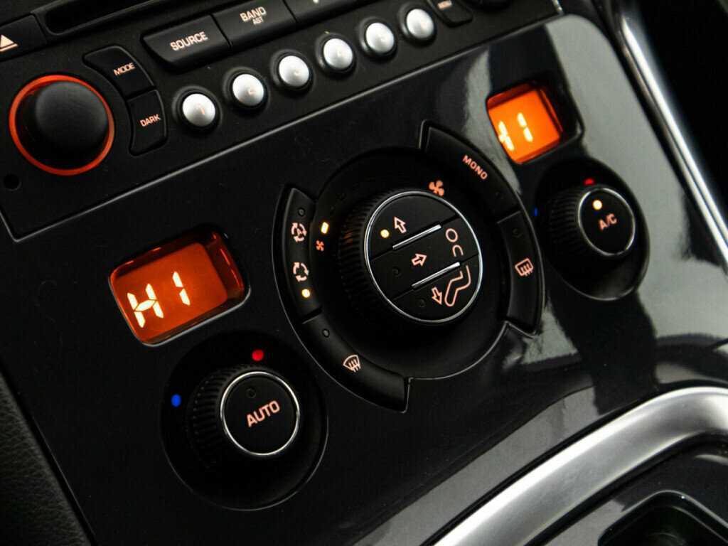 Peugeot 3008, 2012 Фото №15