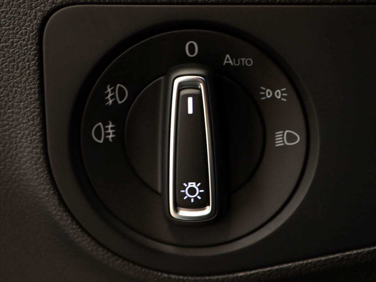 Volkswagen Tiguan, 2020 Фото №15