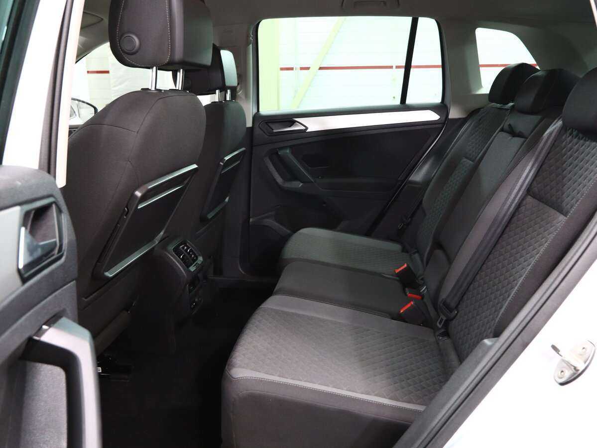 Volkswagen Tiguan, 2019 Фото №10