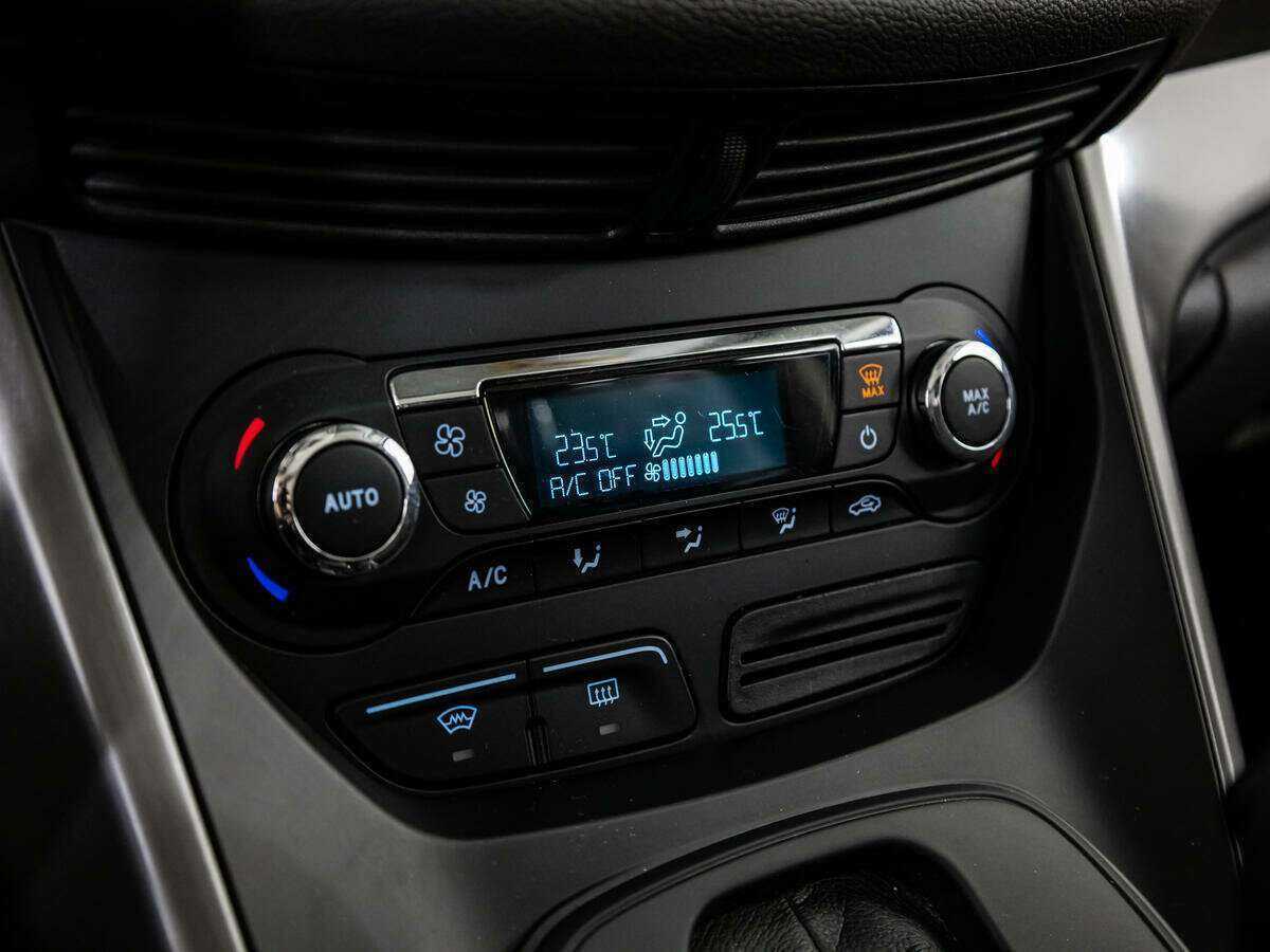 Ford Kuga, 2016 Фото №14