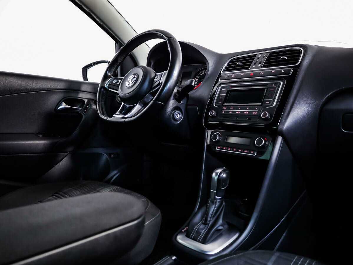 Volkswagen Polo, 2017 Фото №8