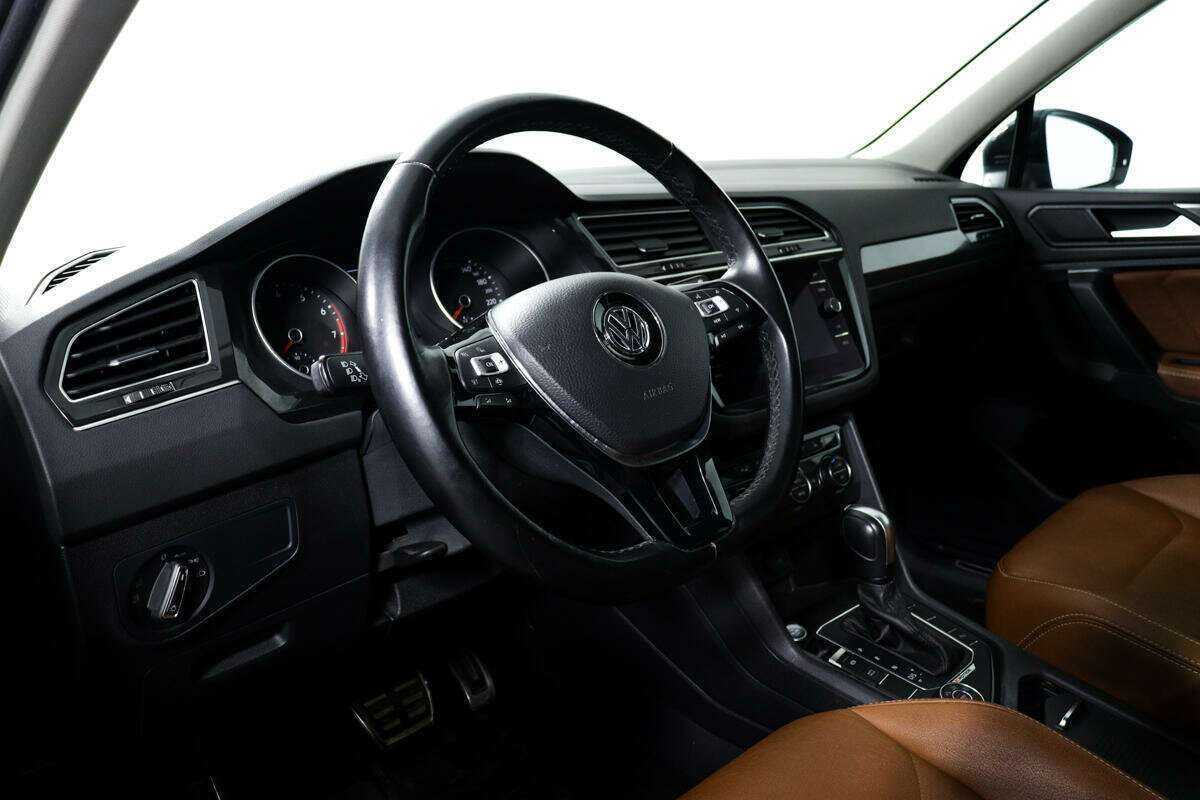 Volkswagen Tiguan, 2020 Фото №13