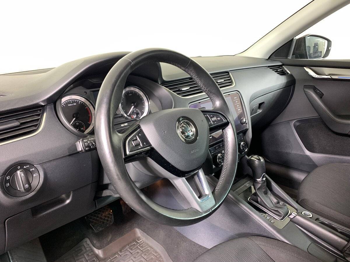 Skoda Octavia, 2018 Фото №11